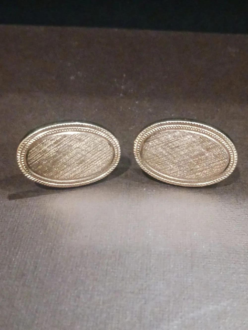 N/A classic oval